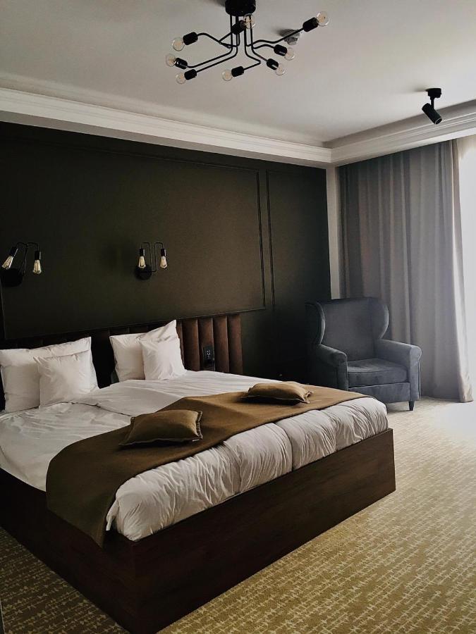 Montis Hotel & Spa Мунтеле Мук Екстериор снимка
